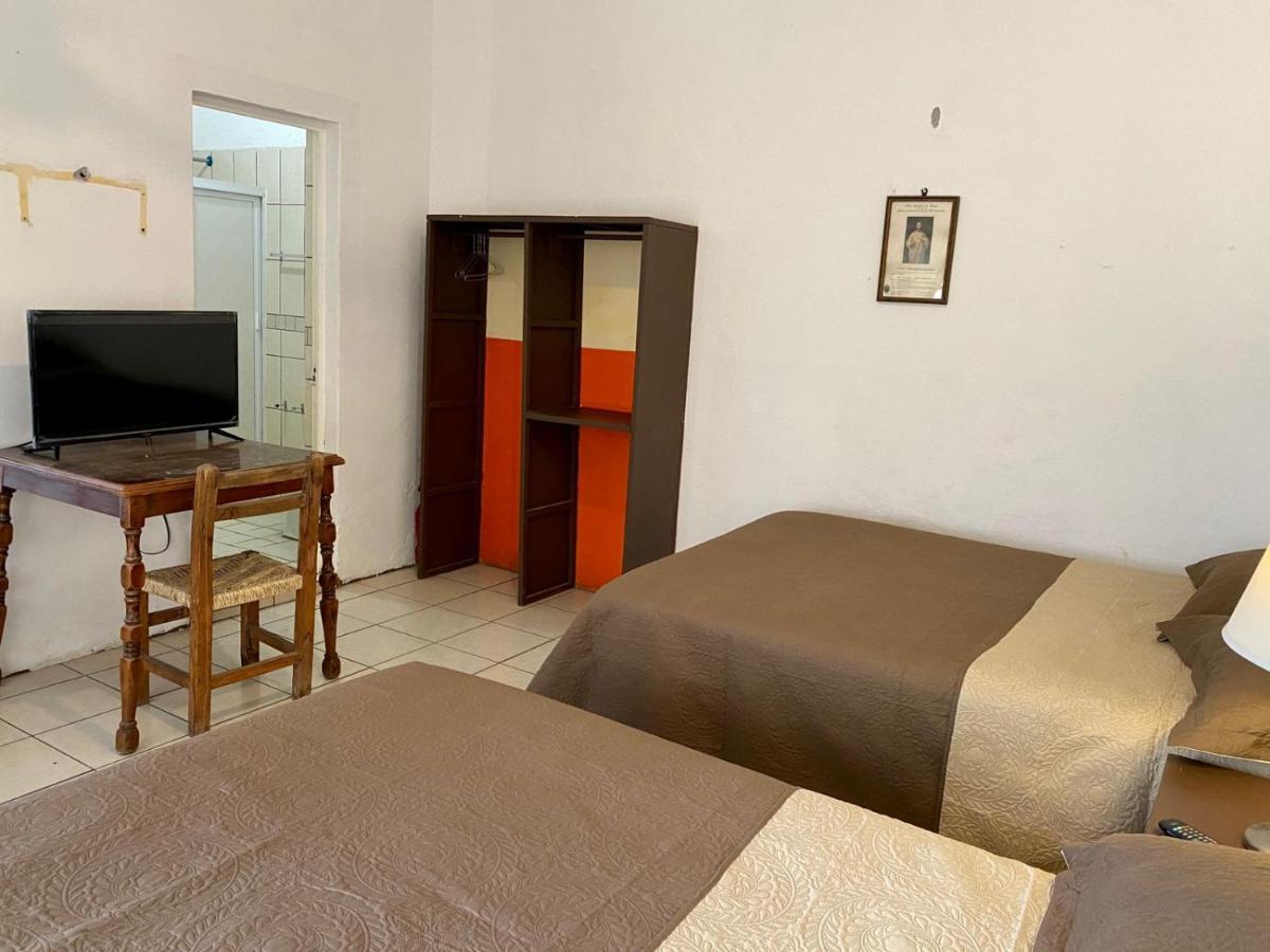Hotel Maya Ixtlan Ixtlan del Rio Buitenkant foto